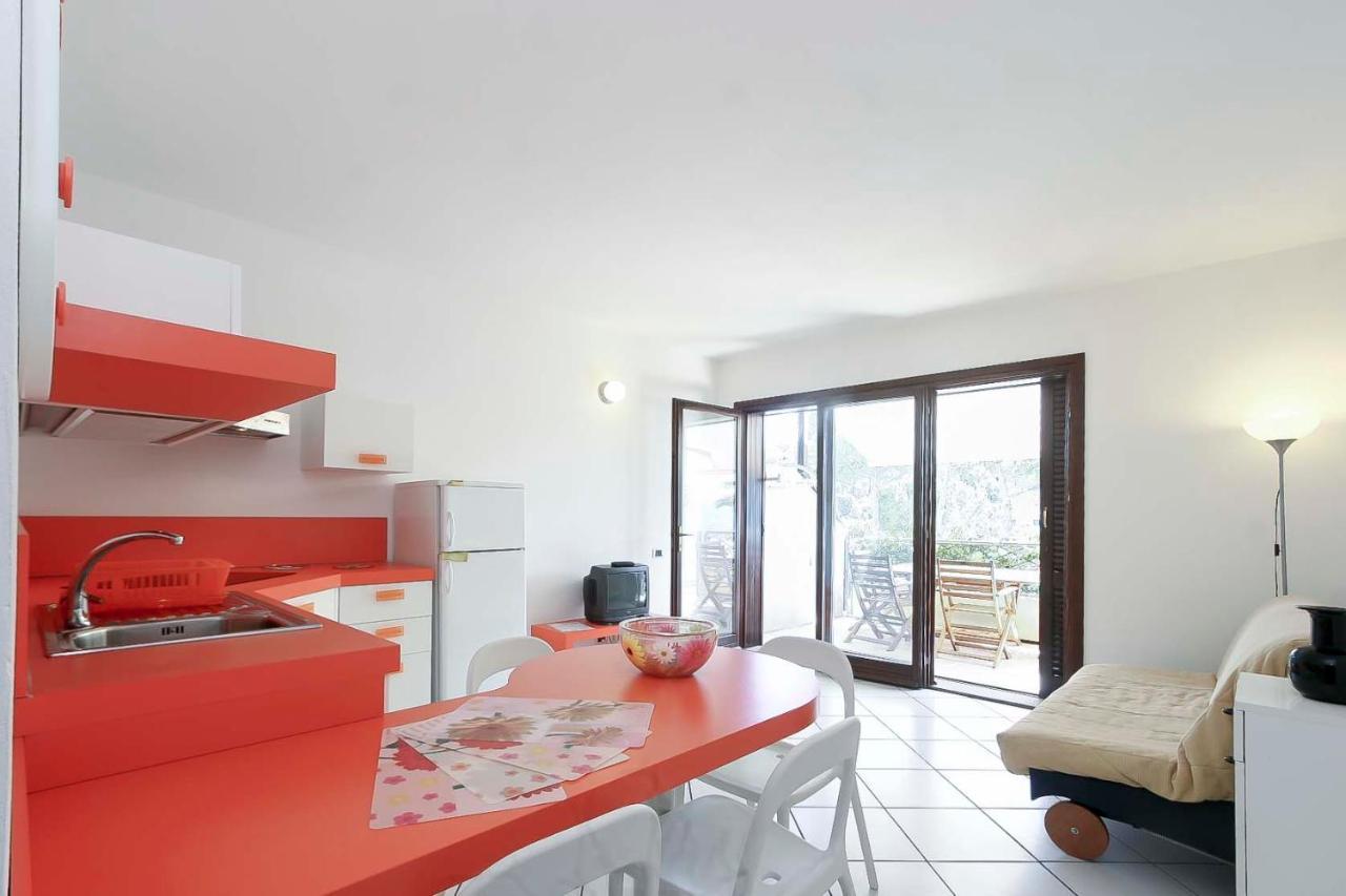 Appartamenti Residence Il Porto 13 E 16 Porto Azzurro Exterior photo